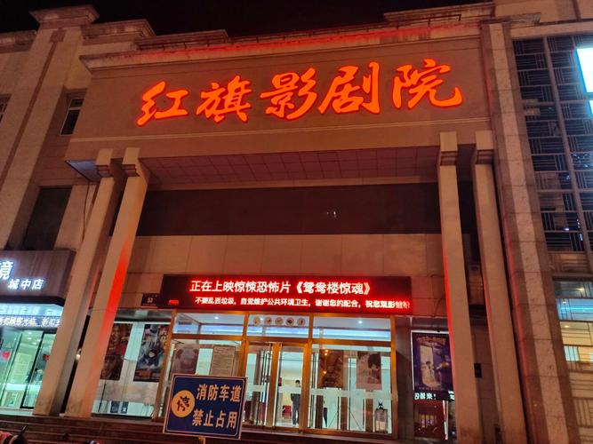 美女张开两腿让男人桶av的相关介绍