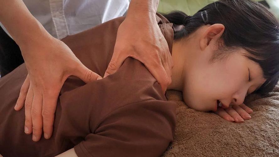 动漫美女黄免费的相关介绍