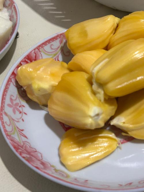 美女老师被的相关介绍