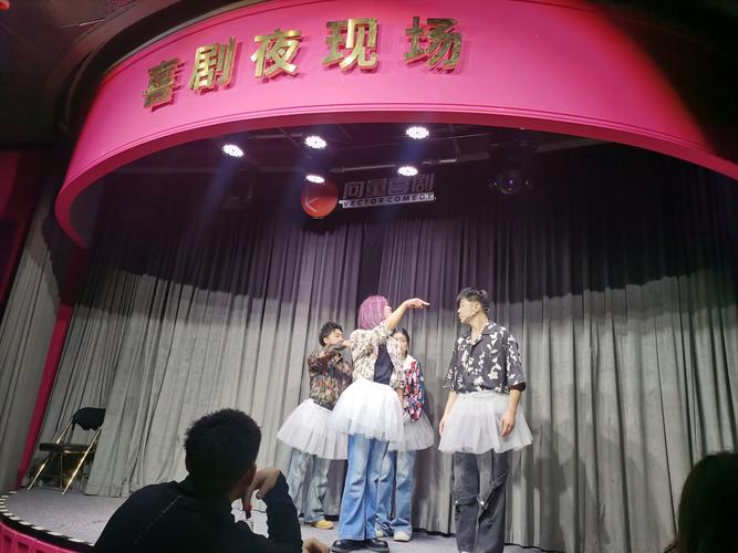激情久久综合av的相关介绍
