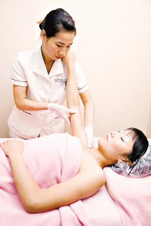 高潮巨乳的相关介绍