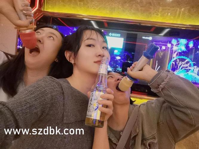 被老师操哭的相关介绍