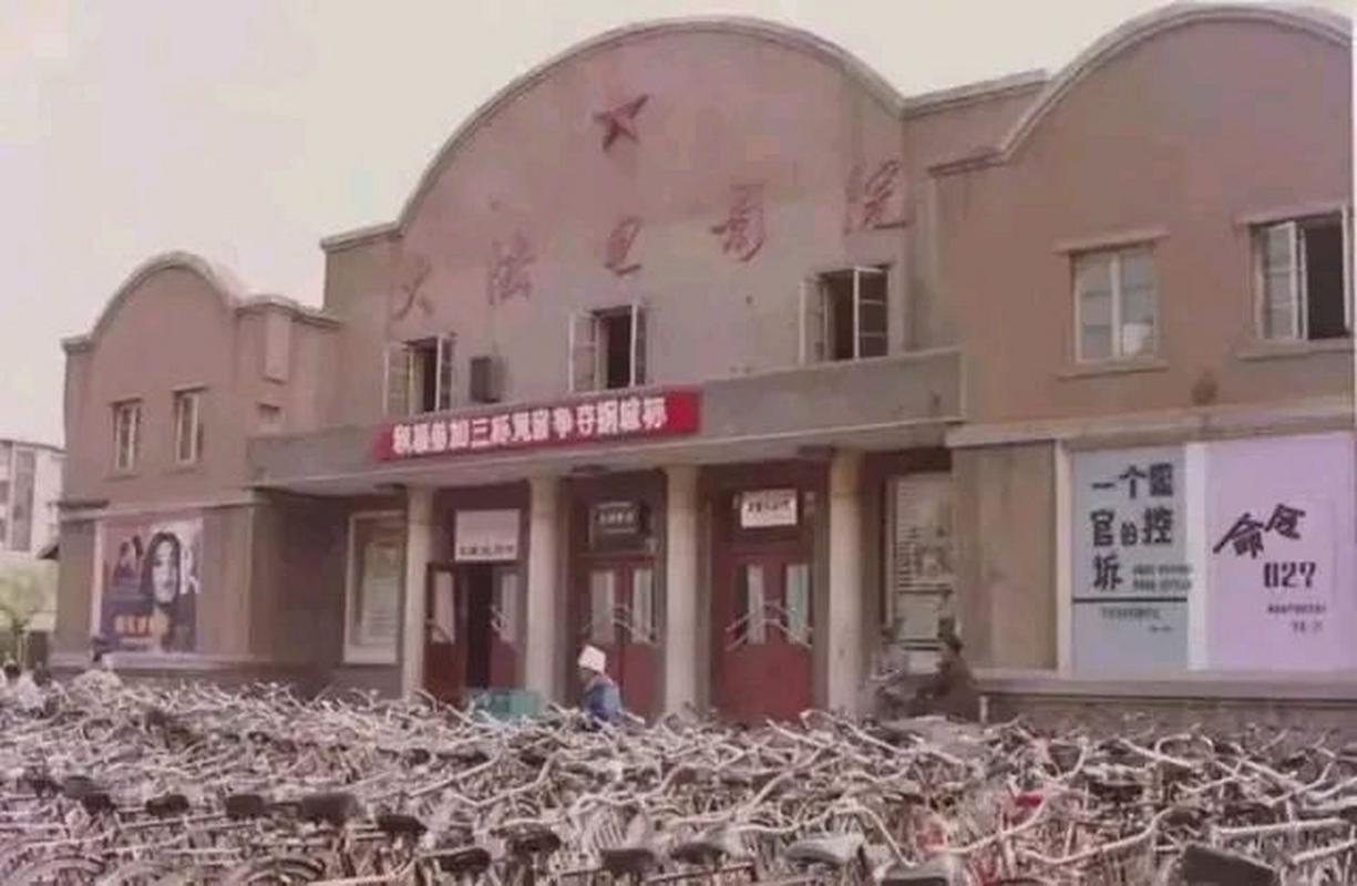 老湿机费x一分钟影院的相关介绍