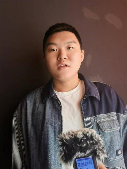 亚洲人成影院在线观看的相关介绍