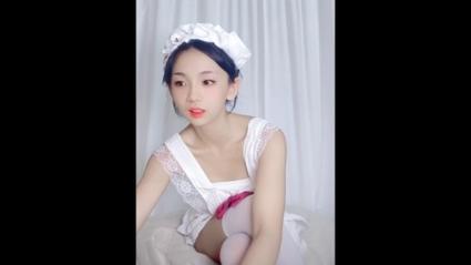 亚洲av久久色的相关介绍